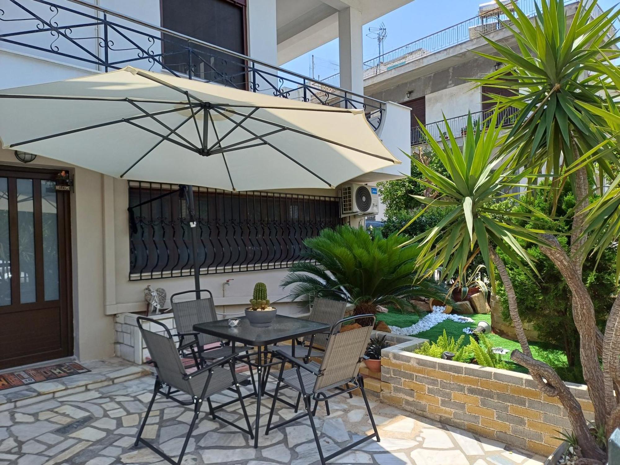 Anastasia'S Apartment With Yard Atene Esterno foto