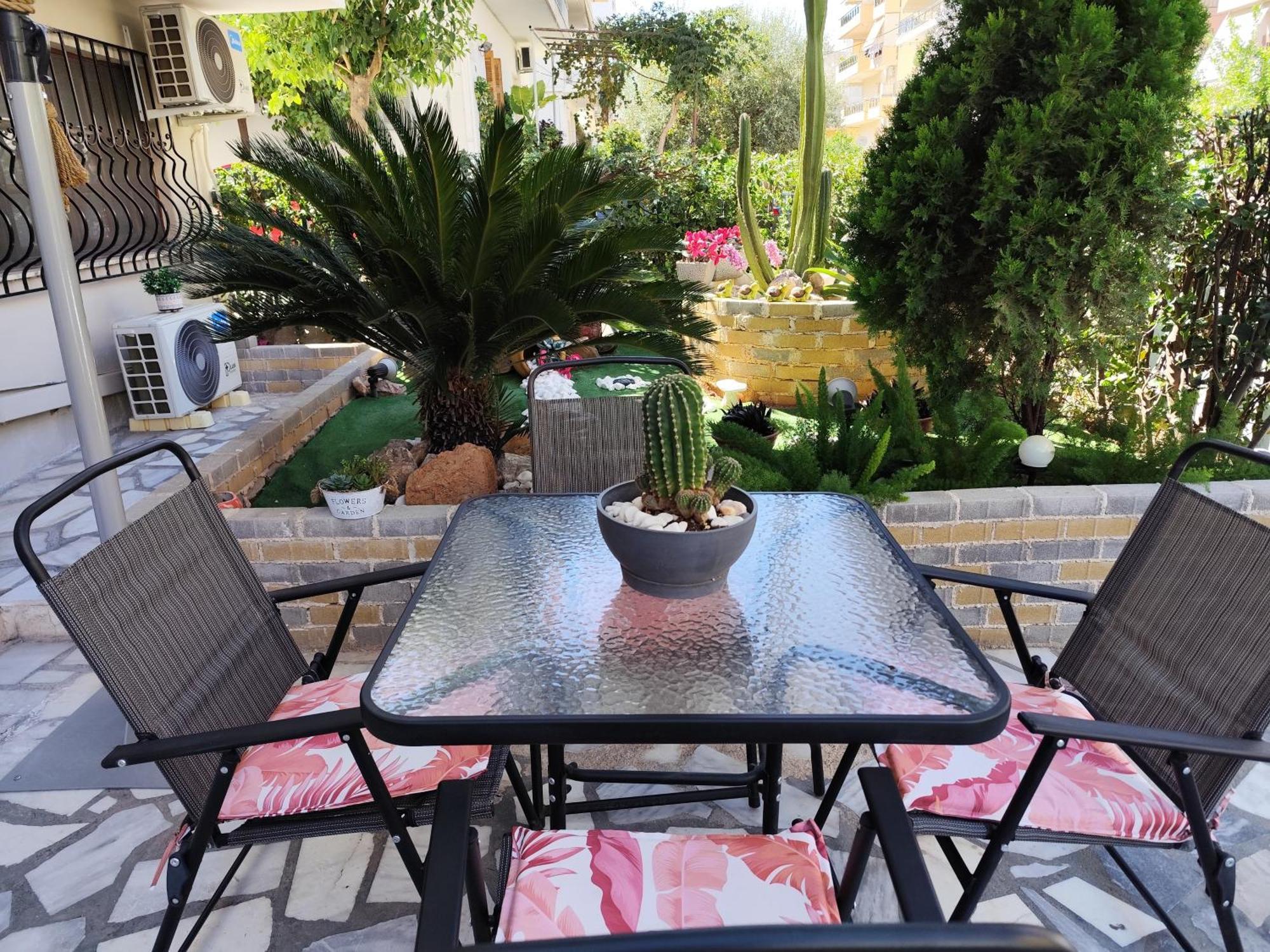 Anastasia'S Apartment With Yard Atene Esterno foto